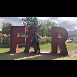 Meet your Posher, Nicole